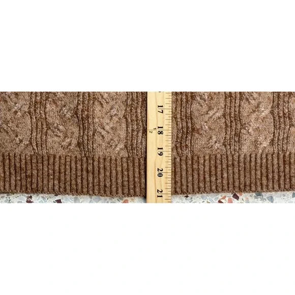 J.Crew Re-Imagined‎ Women's Cable Knit Long Sleeve Sweater With Buttons Size S - Picture 4 of 6